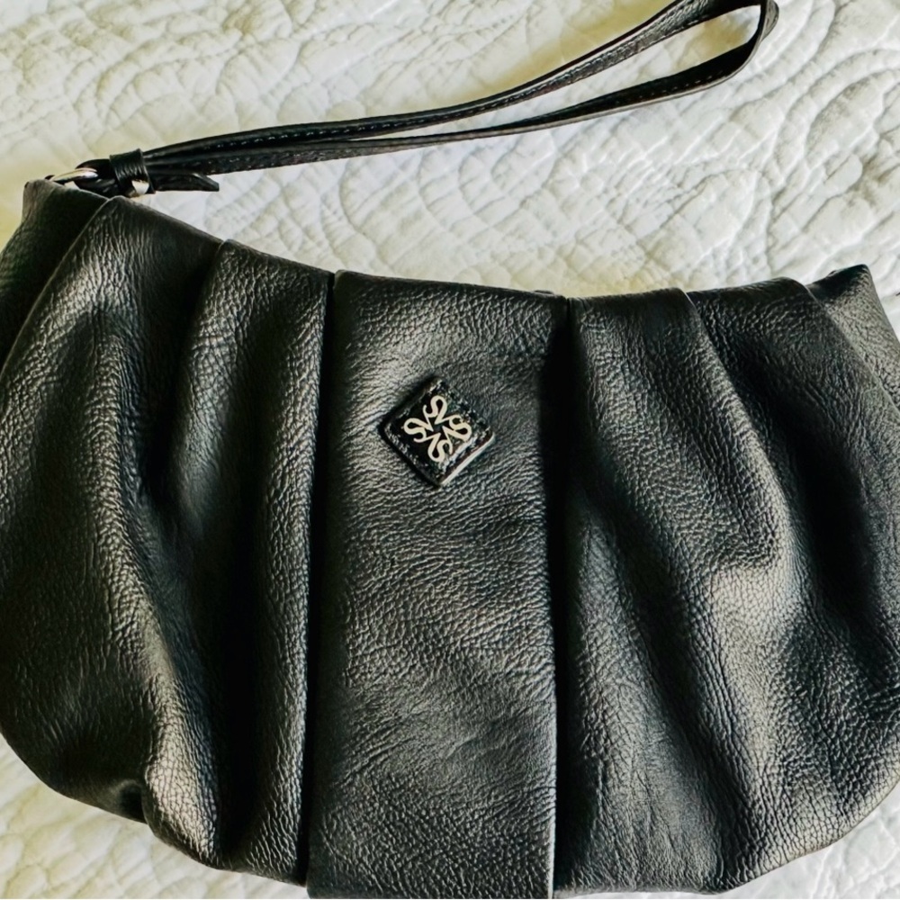 Black Leather Crescent Clutch with Pleated‎ Design by Vera Wang